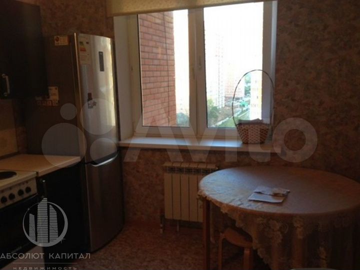 2-к. квартира, 62 м², 13/17 эт.