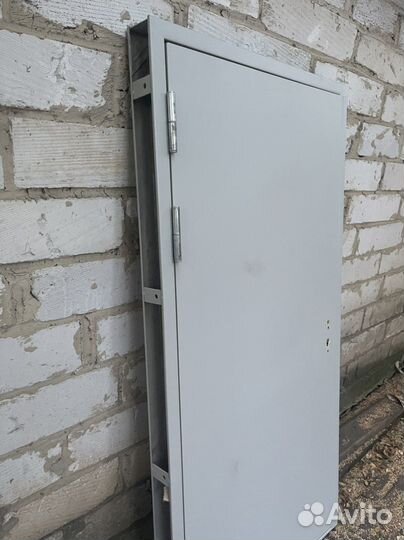 Дверь металлическая противопожарная ei60