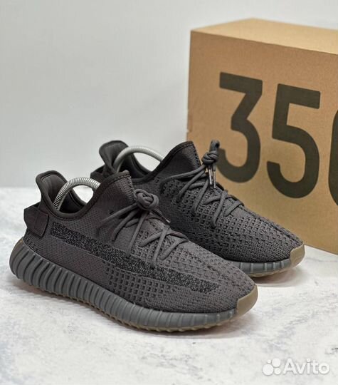 Кроссовки Adidas Yeezy boost 350 v2 размеры 41 47