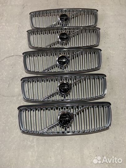 Решетка радиатора volvo xc90 II 31425934