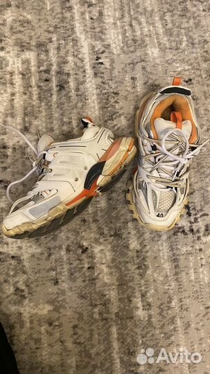 Balenciaga track