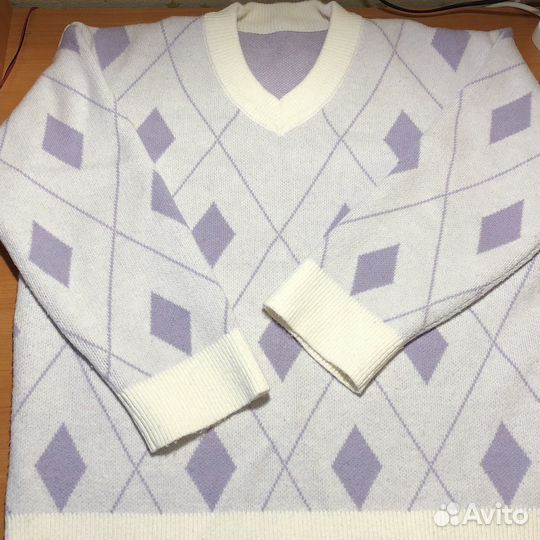 Пуловер женский