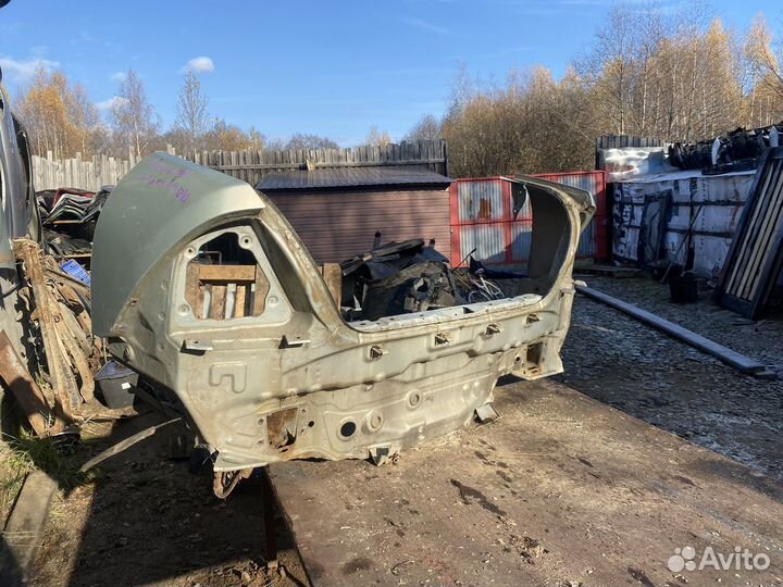 Панель задняя Nissan Almera Classic