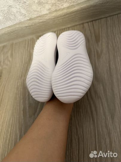 Кроссовки Nike для девочки