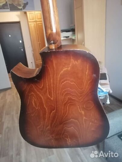 Гитара акустическая