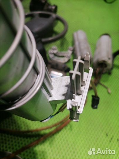 Датчик уровня топлива Audi A8 D3 BPK 2006