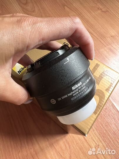 Объектив Nikon 35mm f/1.8G AF-S DX Nikkor