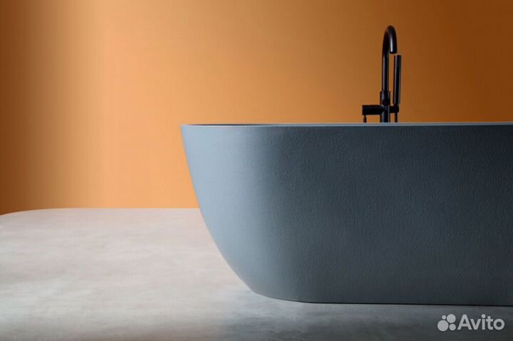 Baннa из иcкусcтвенного камня