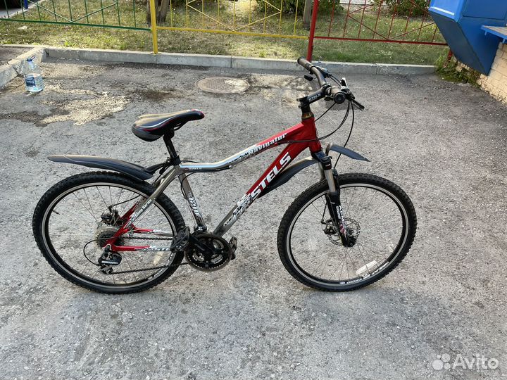 Stels navigator 690