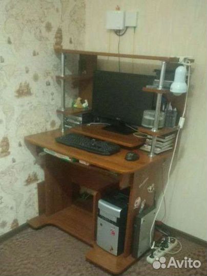 Компьютерный стол