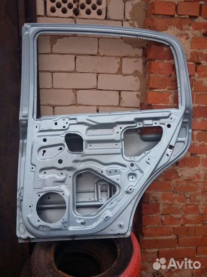 Дверь на hyundai getz