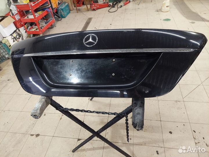 Крышка багажника Мерседес W221