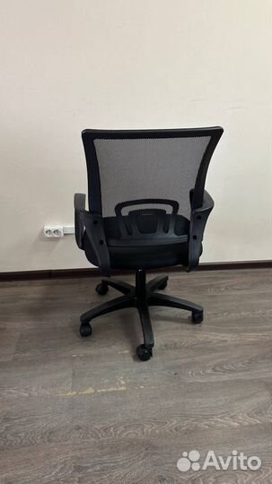 Компьютерное кресло