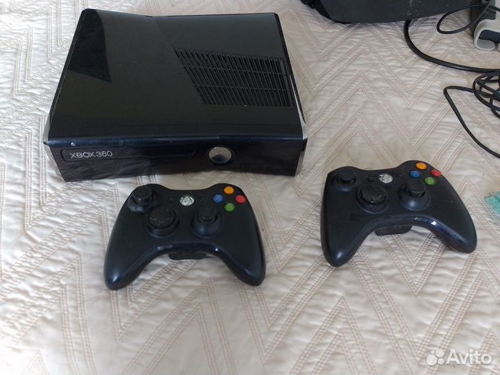 Игровая приставка xbox 360 slim