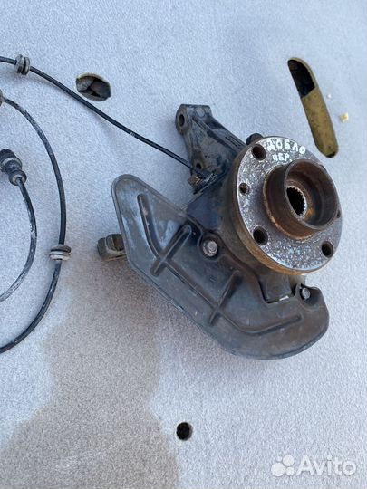 Кулак поворотный передний правый Fiat Doblo I рест