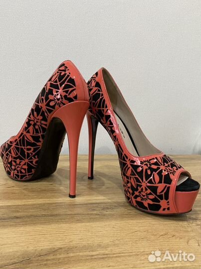 Туфли женские