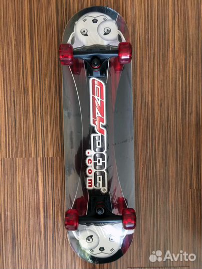 Скейтборд (новый, в защитной пленке)