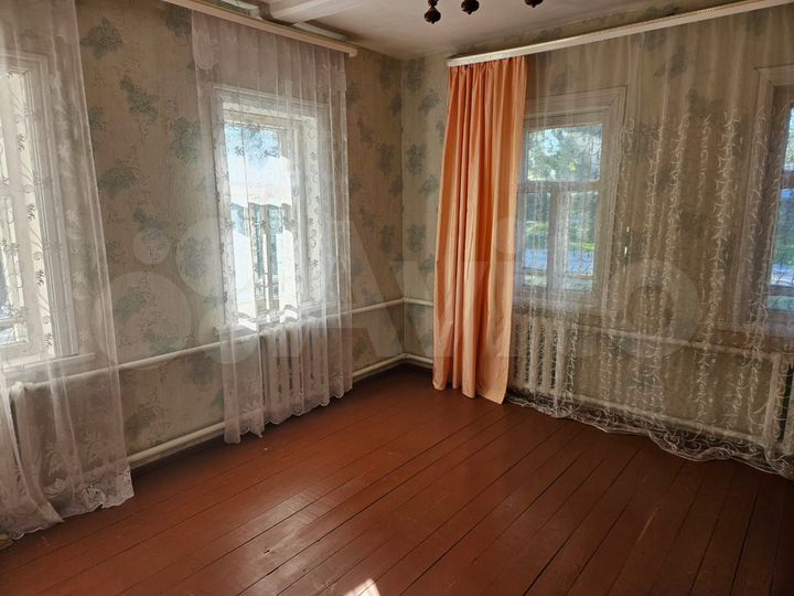 Дом 52 м² на участке 6 сот.