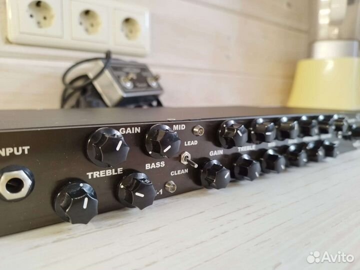 Ламповый гитарный предусилитель r&r sl/ld
