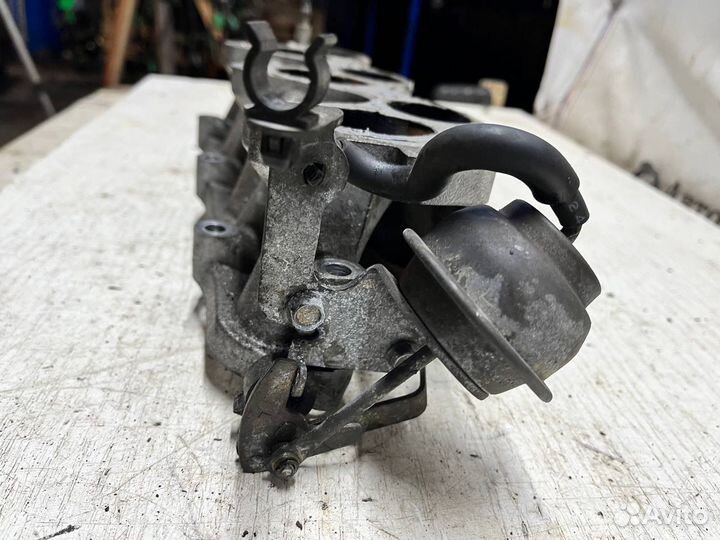 Коллектор впускной Nissan Maxima a33 Cefiro