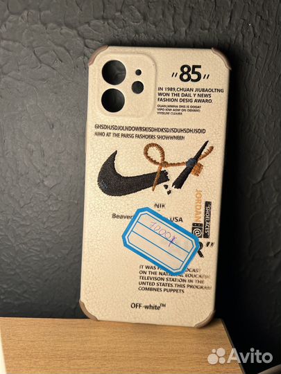 Чехол на iPhone 12