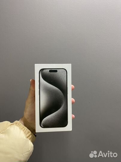 iPhone 15 Pro, 256 ГБ