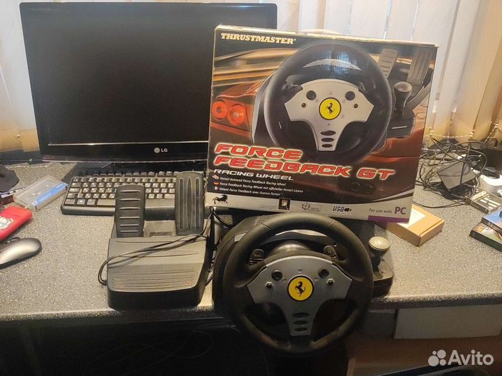 Руль thrustmaster с Force Feedback Ferrari