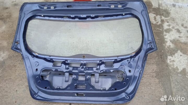 Крышка багажника Kia Ceed ED со стеклом