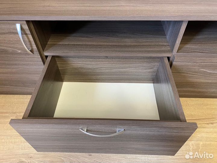 Тумба под телевизор