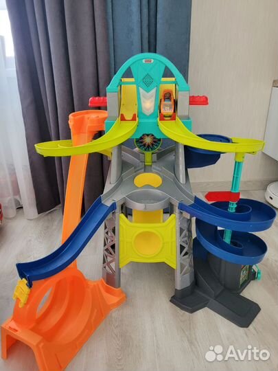 Гоночный трек fisher-price