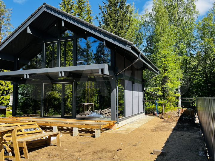 Дом 165 м² на участке 7 сот.