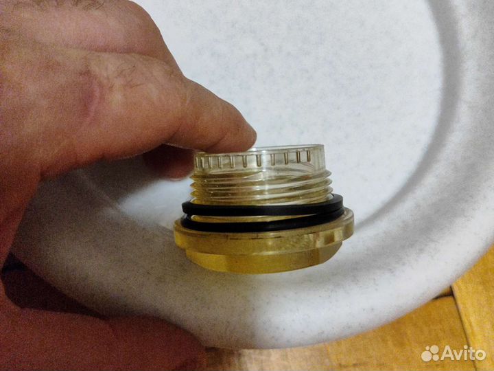 Глазок гидробака jcb 4cx 123/08053