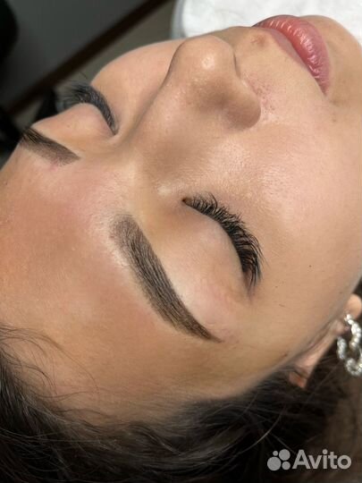 Перманентный макияж бровей и губ