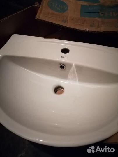 Рукомойник на подставке фирмы мито