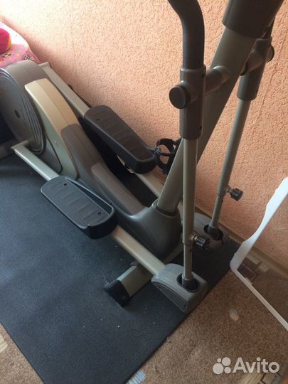 Эллиптический тренажер