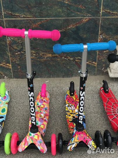 Детский самокат Scooter