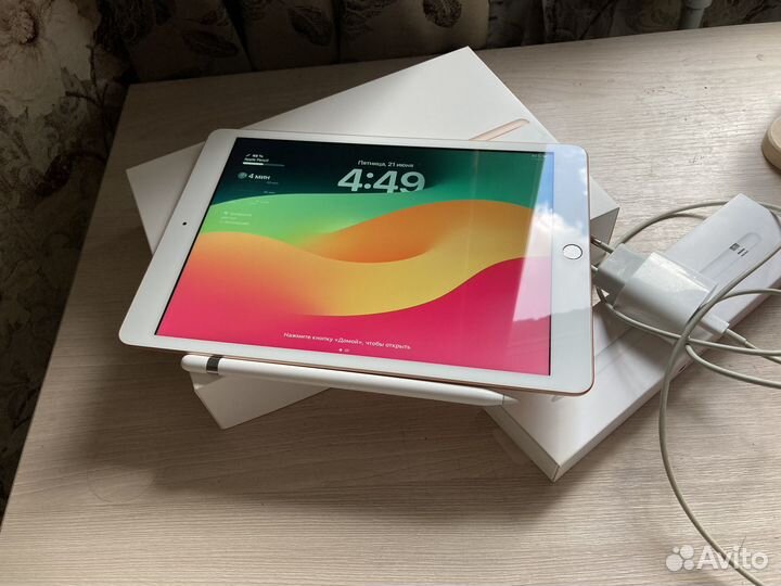 iPad 8 2020 wifi 32gb (Gold) + Apple Pencil