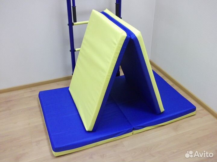 Мат гимнастический складной. Новый