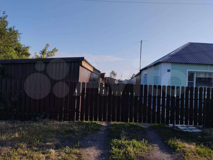 Дом 56 м² на участке 4 сот.