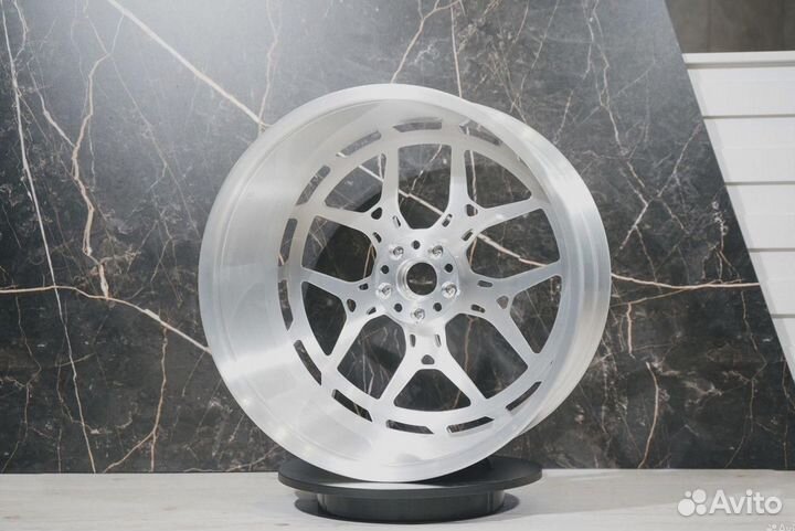 Кованые диски R22