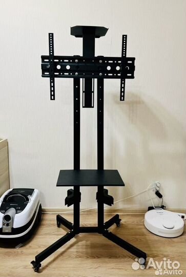 Мобильная стойка.Кронштейн для телевизора