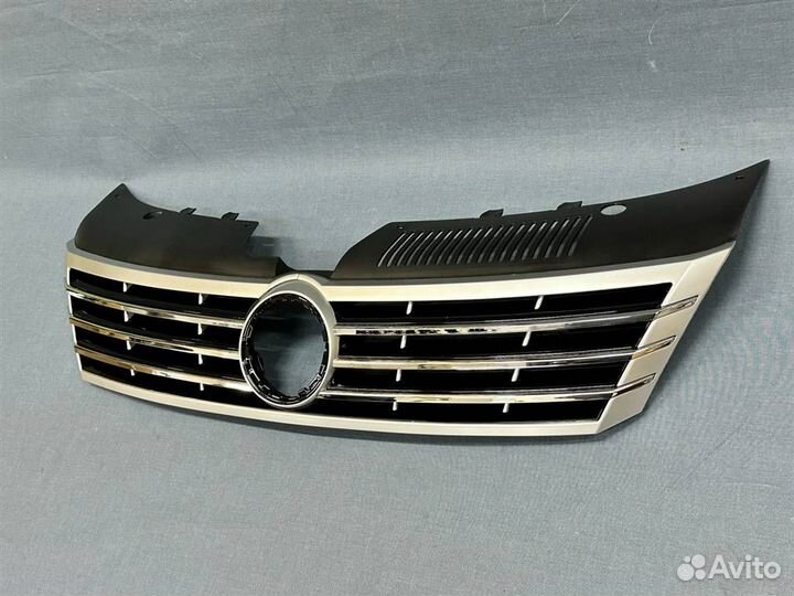 Решетка радиатора Volkswagen Passat CC
