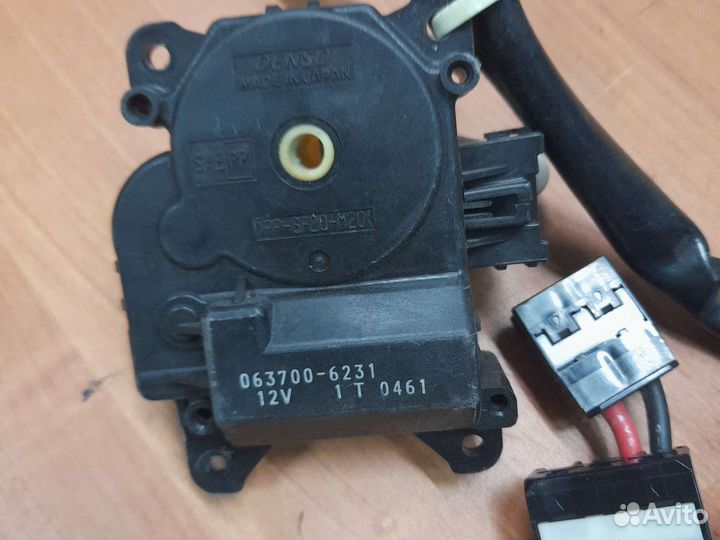 Сервопривод печки на тойоту Harrier, Leksus