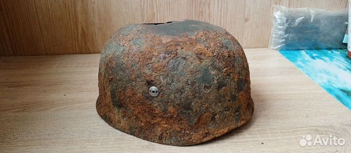 Каска шлем и жетон парашютиста Германия. Кенигсбер