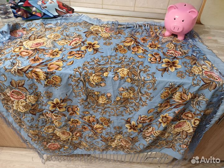 Русский платок с бахромой