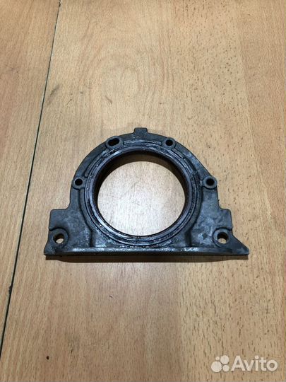 Крышка коленвала M54B22 BMW