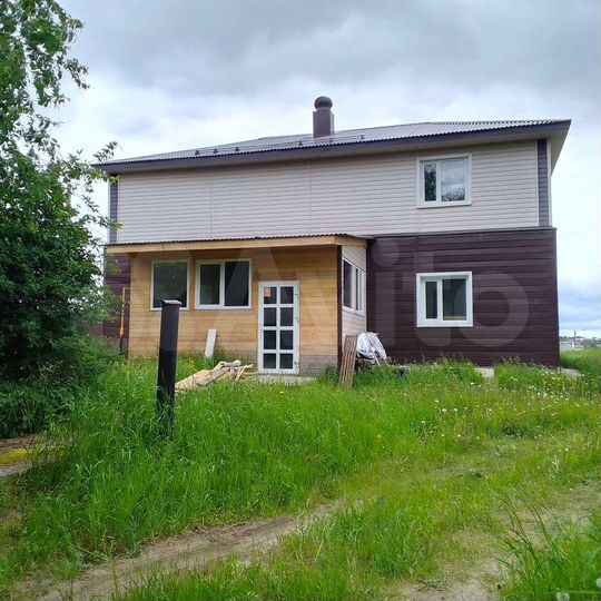 Дом 217,3 м² на участке 12 га