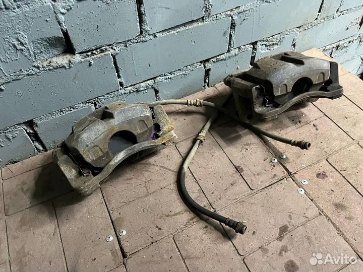 Мазда сх5 ke kf 2011- Суппорт тормозной передний