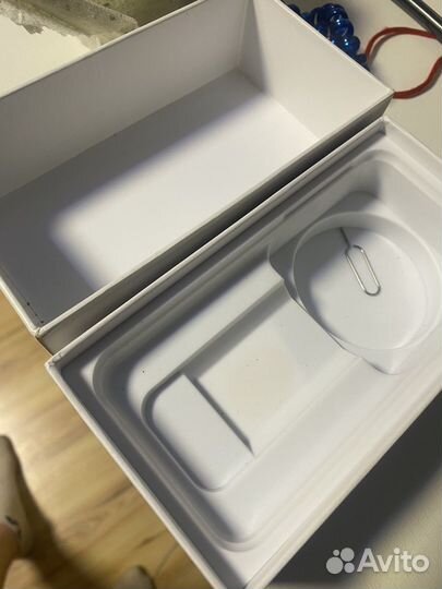 Коробка от iPhone 7
