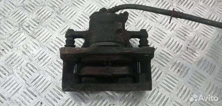 Суппорт тормозной передний правый Suzuki Sx4 2008